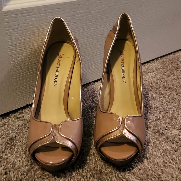 Heels - Picture 2 of 2